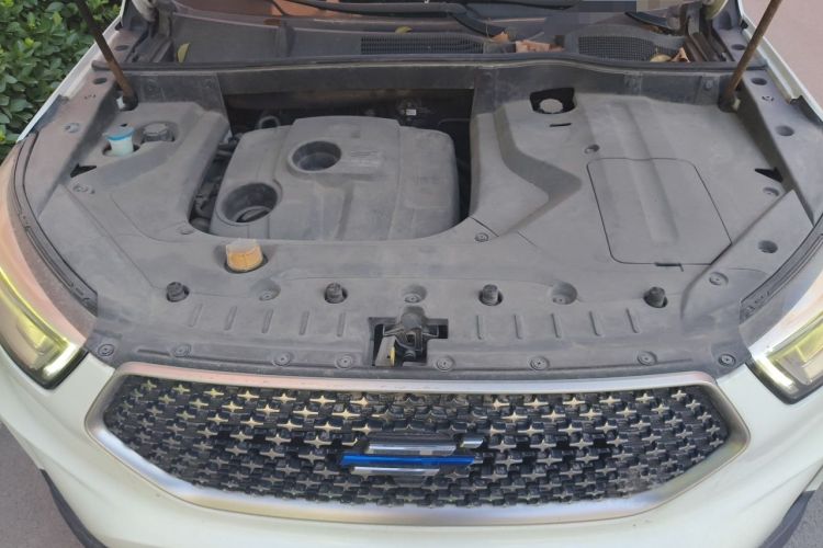 Used CHANGAN OSHAN COS1 2018 1.5T Automatic Yue 6-Seater Engine Bay