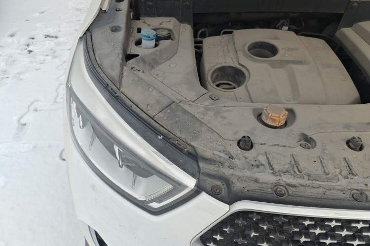 Used CHANGAN OSHAN COS1 2018 1.5T Automatic Smart 7-Seater Engine Bay Right