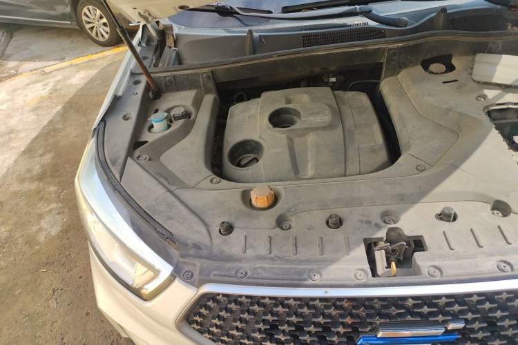 Used CHANGAN OSHAN COS1 2018 1.5T Automatic Yue 6-Seater Engine Bay Right