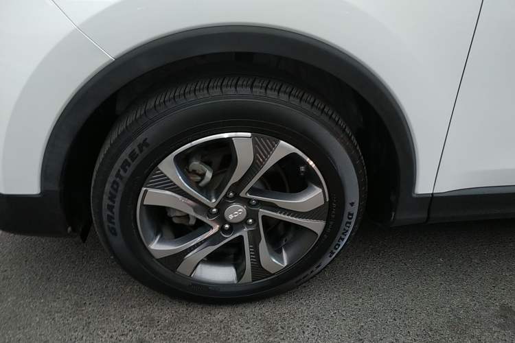 Used CHANGAN OSHAN COS1 2018 1.5T Automatic Smart 7-Seater Exterior 7