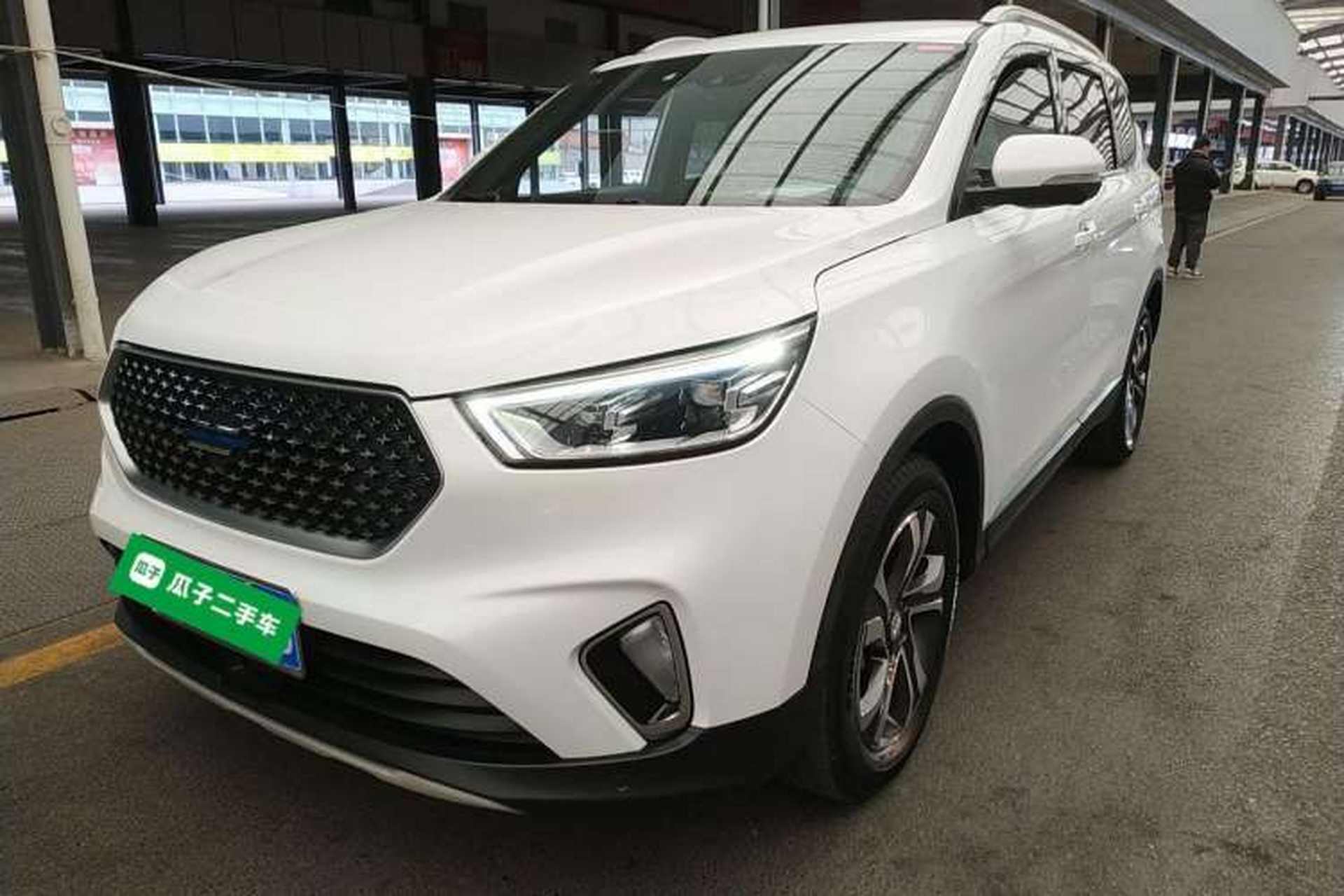 Used CHANGAN OSHAN COS1 2018 1.5T Automatic Smart 7-Seater Front Left 45 Deg