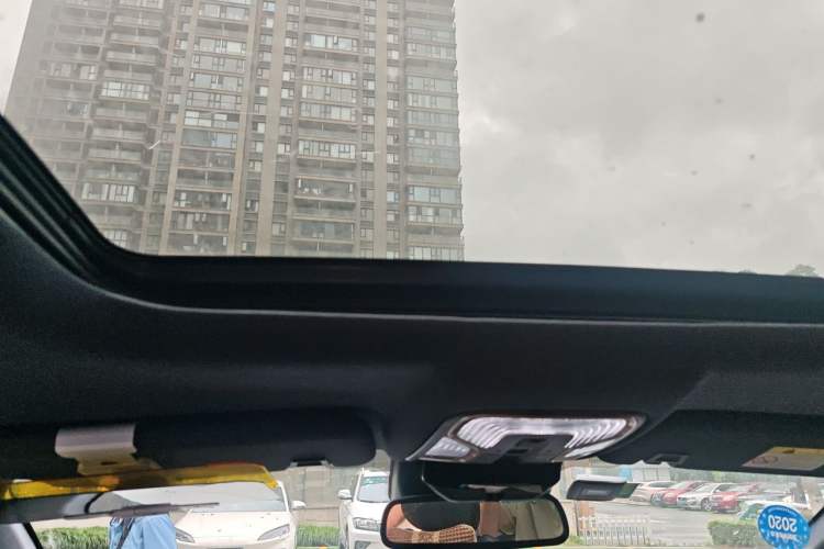 Used CHANGAN OSHAN COS1 2018 1.5T Automatic Smart 7-Seater Headliner