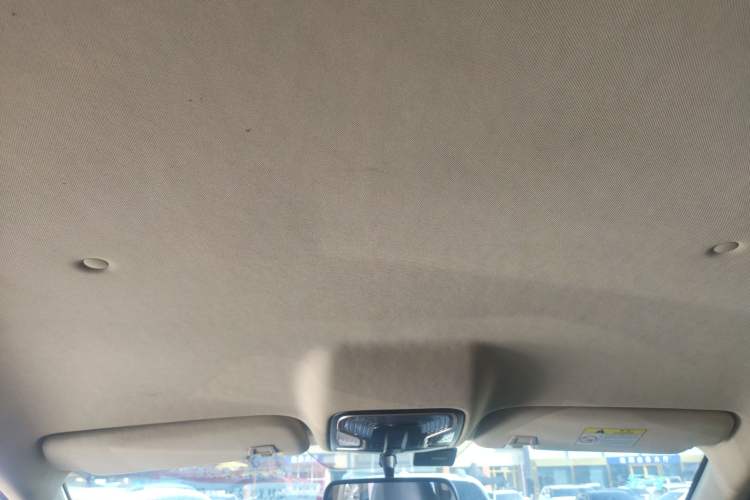 Used CHANGAN OSHAN COS1 2018 1.5T Manual Comfort 7-Seater Headliner