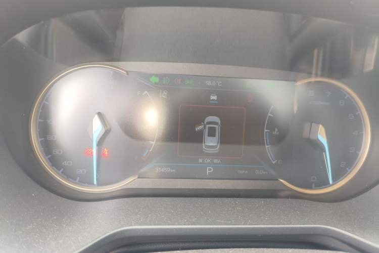Used CHANGAN OSHAN COS1 2018 1.5T Automatic Smart 7-Seater Instrument Cluster