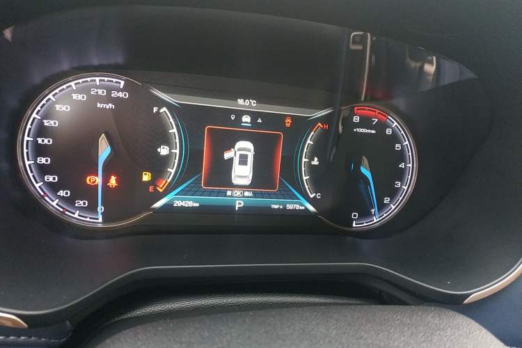 Used CHANGAN OSHAN COS1 2018 1.5T Automatic Miao 7-Seater Instrument Cluster