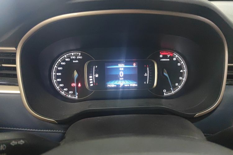 Used CHANGAN OSHAN COS1 2018 1.5T Automatic Yue 5-Seater Instrument Cluster