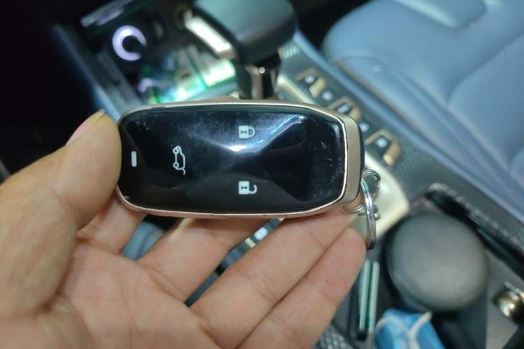Used CHANGAN OSHAN COS1 2018 1.5T Automatic Smart 7-Seater Interior 1