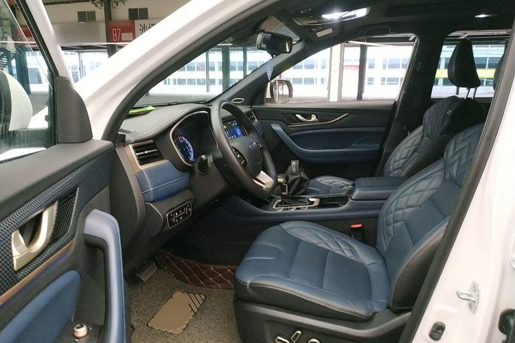 Used CHANGAN OSHAN COS1 2018 1.5T Automatic Smart 7-Seater Interior 3