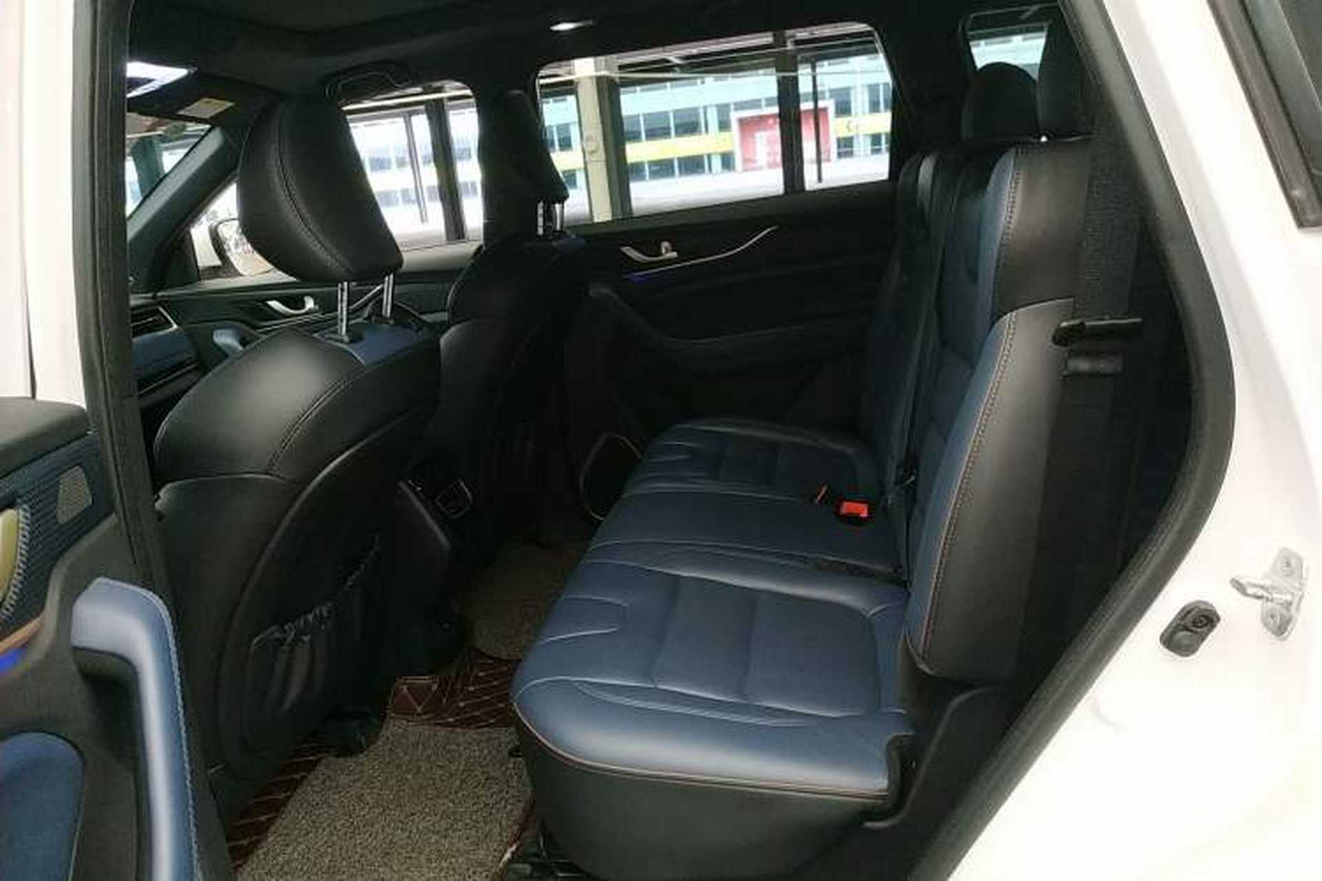 Used CHANGAN OSHAN COS1 2018 1.5T Automatic Smart 7-Seater Interior 4