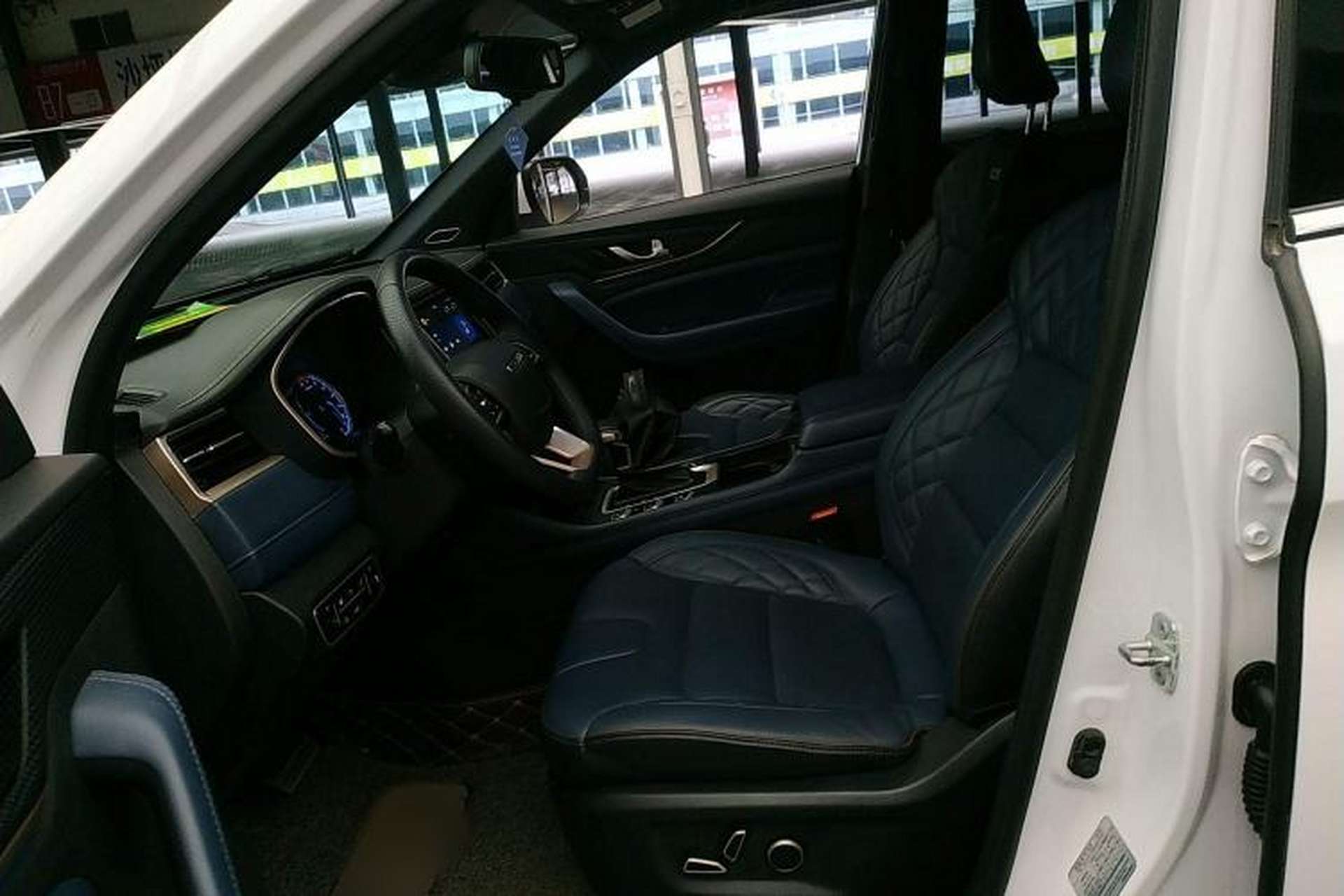 Used CHANGAN OSHAN COS1 2018 1.5T Automatic Smart 7-Seater Left Front Seat