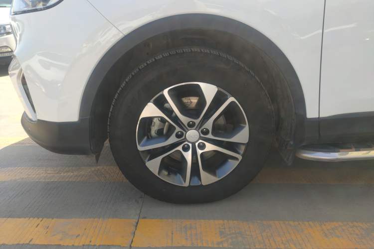 Used CHANGAN OSHAN COS1 2018 1.5T Manual Comfort 7-Seater Left Front Wheel Hub