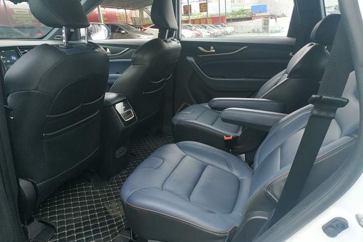 Used CHANGAN OSHAN COS1 2018 1.5T Automatic Miao 7-Seater Left Rear Seat