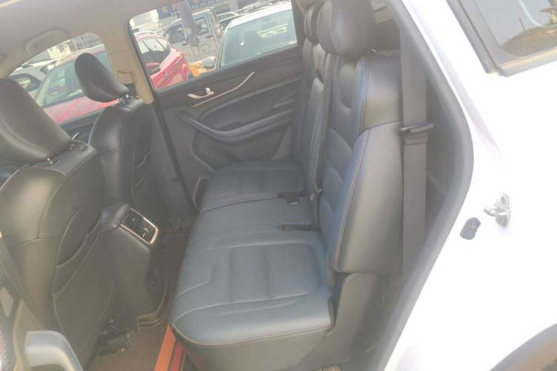 Used CHANGAN OSHAN COS1 2018 1.5T Manual Comfort 7-Seater Left Rear Seat