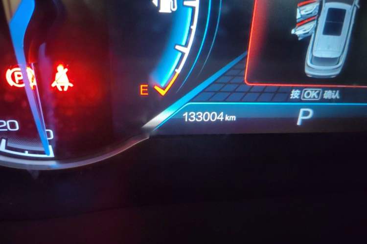 Used CHANGAN OSHAN COS1 2018 1.5T Automatic Smart 7-Seater Odometer Close Up