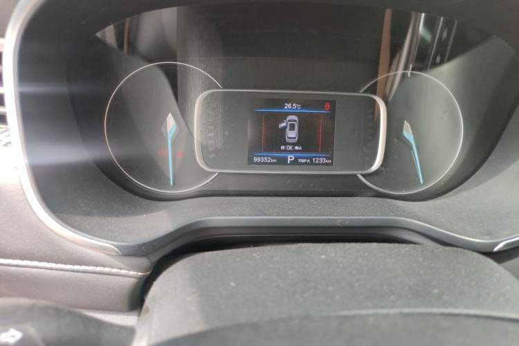 Used CHANGAN OSHAN COS1 2018 1.5T Automatic Yue 6-Seater Odometer Close Up