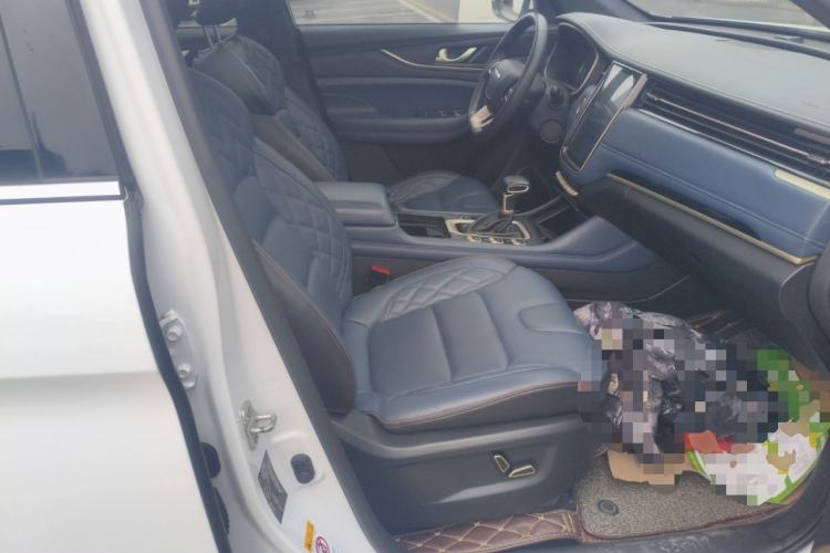 Used CHANGAN OSHAN COS1 2018 1.5T Automatic Smart 7-Seater Right Front Seat