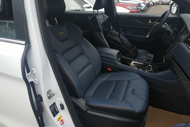 Used CHANGAN OSHAN COS1 2018 1.5T Automatic Miao 7-Seater Right Front Seat