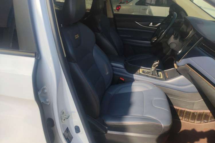 Used CHANGAN OSHAN COS1 2018 1.5T Manual Comfort 7-Seater Right Front Seat