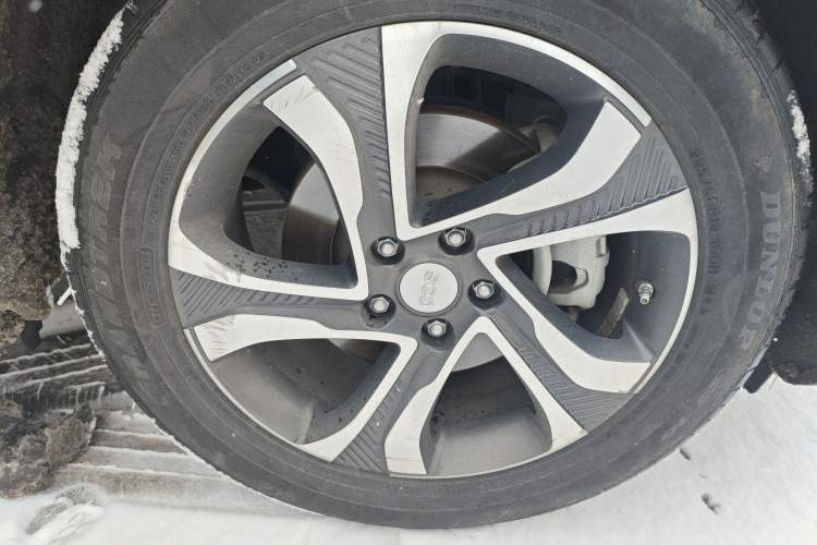 Used CHANGAN OSHAN COS1 2018 1.5T Automatic Smart 7-Seater Right Front Wheel Hub