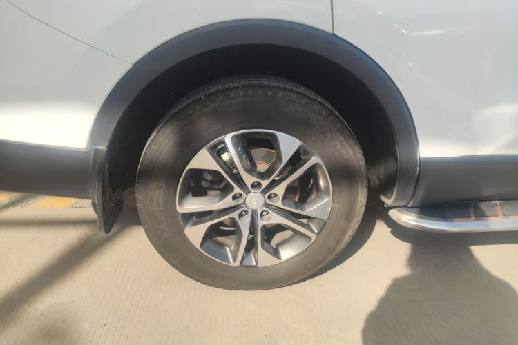 Used CHANGAN OSHAN COS1 2018 1.5T Manual Comfort 7-Seater Right Rear Wheel Hub