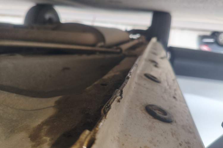 Used CHANGAN OSHAN COS1 2018 1.5T Automatic Smart 7-Seater Right Side Sill