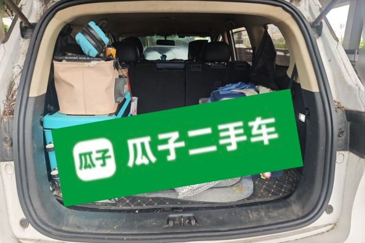 Used CHANGAN OSHAN COS1 2018 1.5T Manual Comfort 7-Seater Trunk