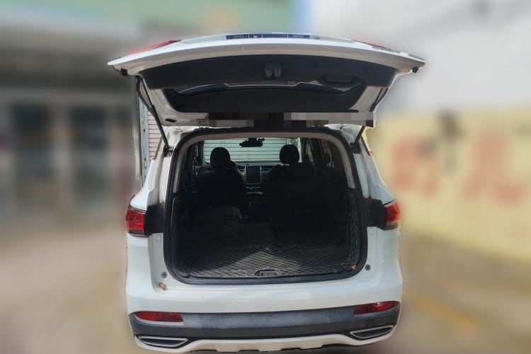 Used CHANGAN OSHAN COS1 2018 1.5T Automatic Yue 6-Seater Trunk