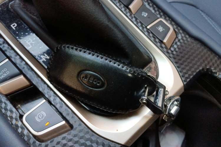Used CHANGAN OSHAN COS1 2018 1.5T Automatic Smart 6-Seater Vehicle Key