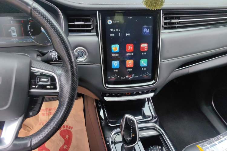 Used CHANGAN OSHAN COS1 2020 GT 2.0T Automatic Fashionable Smart Connect 6-Seater Audio And AC Panel