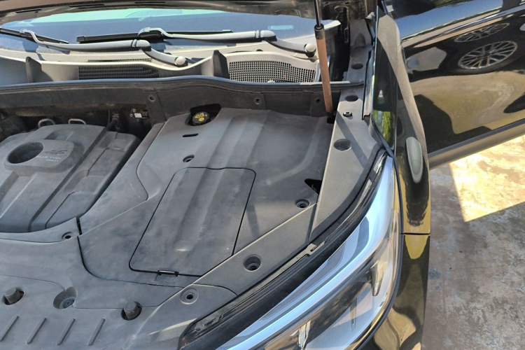 Used CHANGAN OSHAN COS1 2020 1.5T Automatic Rocket Exploration Limited Edition 7-Seater Engine Bay Left