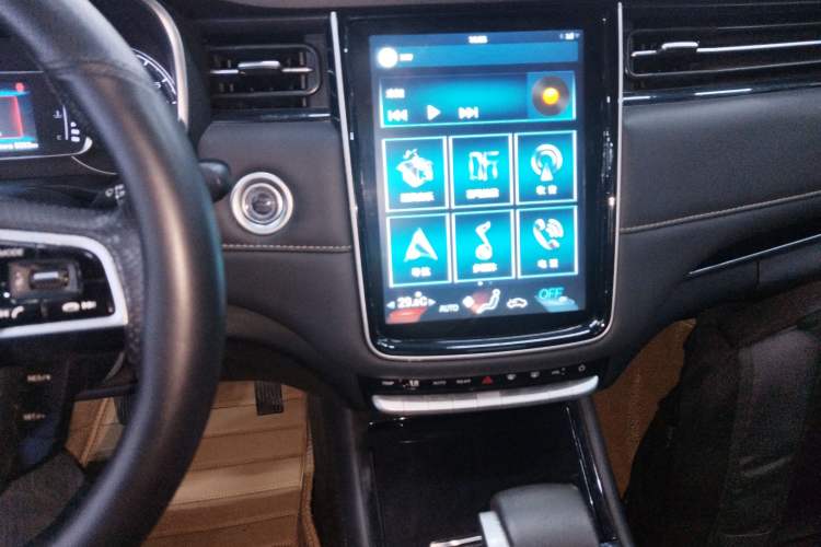 Used CHANGAN OSHAN COS1 2020 1.5T Automatic YueShang Model 7 Seats Audio And AC Panel