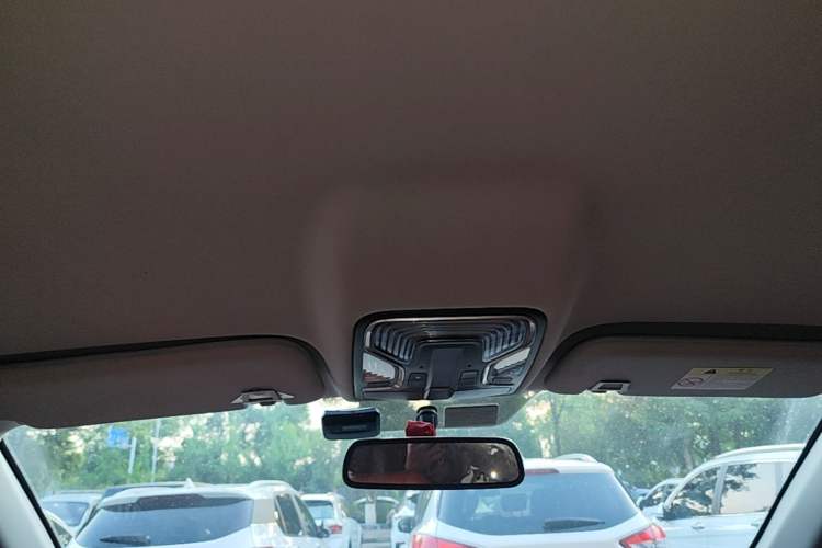 Used CHANGAN OSHAN COS1 2020 1.5T Manual Fashion Edition 7-Seater Headliner