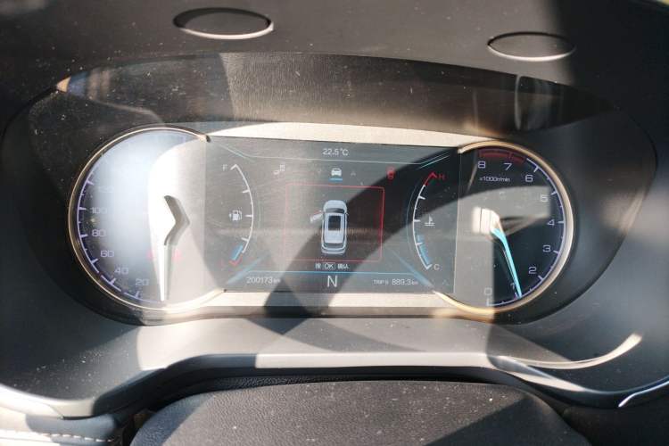 Used CHANGAN OSHAN COS1 2020 1.5T Automatic Rocket Exploration Limited Edition 7-Seater Instrument Cluster