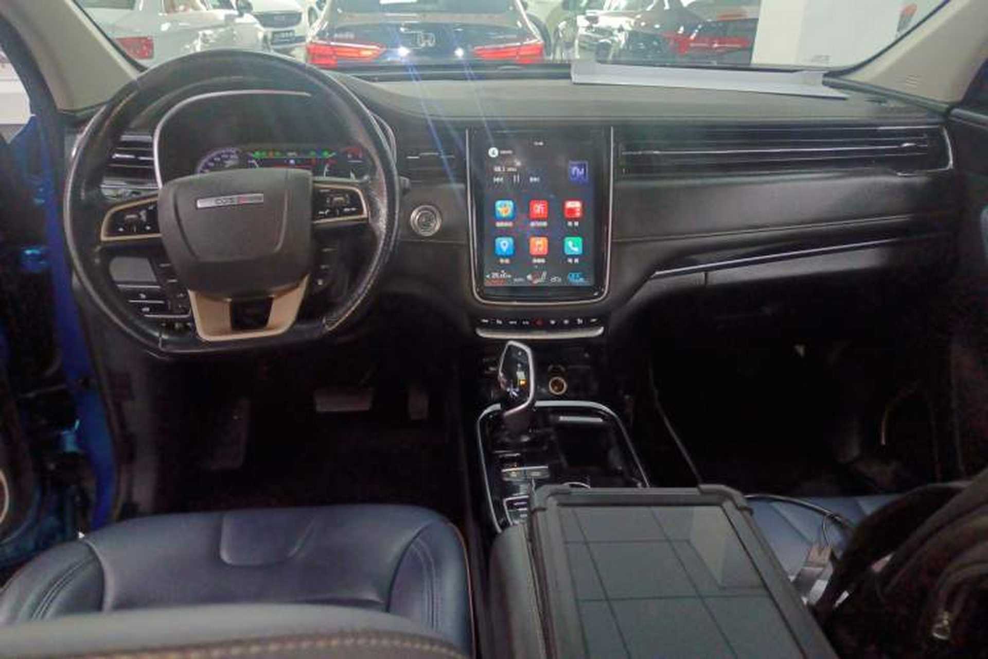 Used CHANGAN OSHAN COS1 2020 GT 2.0T Automatic YueShang Model 7 Seats Interior 2