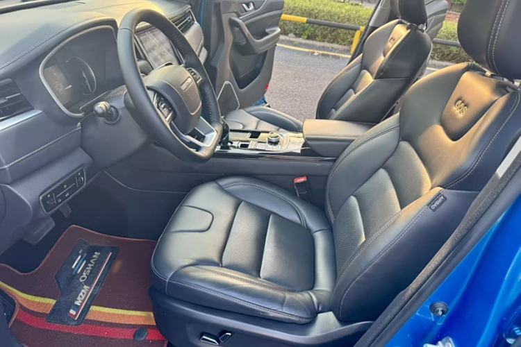 Used CHANGAN OSHAN COS1 2020 GT 2.0T Automatic YueShang Model 7 Seats Interior 3
