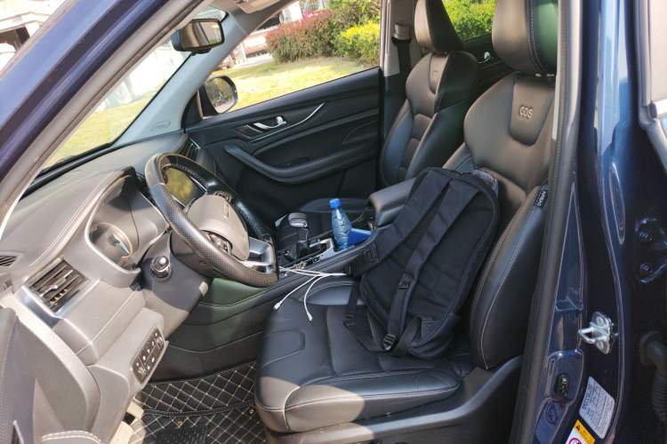 Used CHANGAN OSHAN COS1 2020 1.5T Automatic Rocket Exploration Limited Edition 7-Seater Left Front Seat