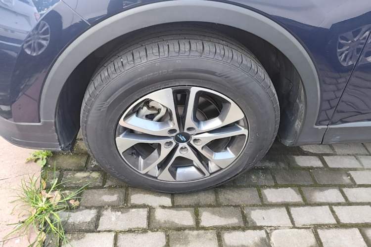 Used CHANGAN OSHAN COS1 2020 1.5T Manual Fashion Edition 7-Seater Left Front Wheel Hub
