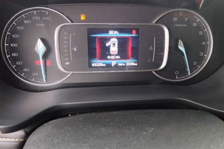 Used CHANGAN OSHAN COS1 2020 1.5T Automatic YueShang Model 6 Seats Odometer Close Up