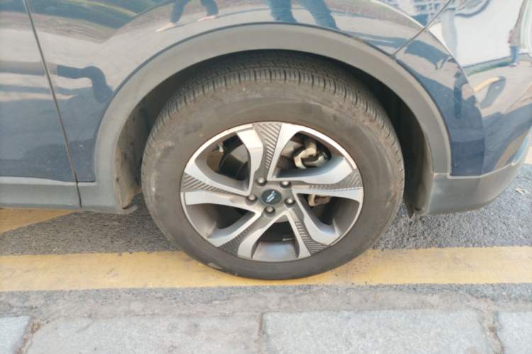 Used CHANGAN OSHAN COS1 2020 1.5T Automatic Rocket Exploration Limited Edition 7-Seater Right Front Wheel Hub