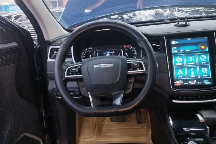 Used CHANGAN OSHAN COS1 2020 1.5T Automatic YueShang Model 7 Seats Steering Wheel