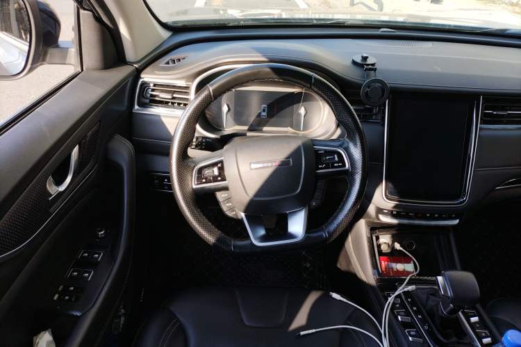 Used CHANGAN OSHAN COS1 2020 1.5T Automatic Rocket Exploration Limited Edition 7-Seater Steering Wheel