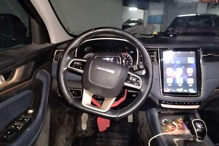 Used CHANGAN OSHAN COS1 2020 1.5T Manual YueShang Model 7 Seats Steering Wheel