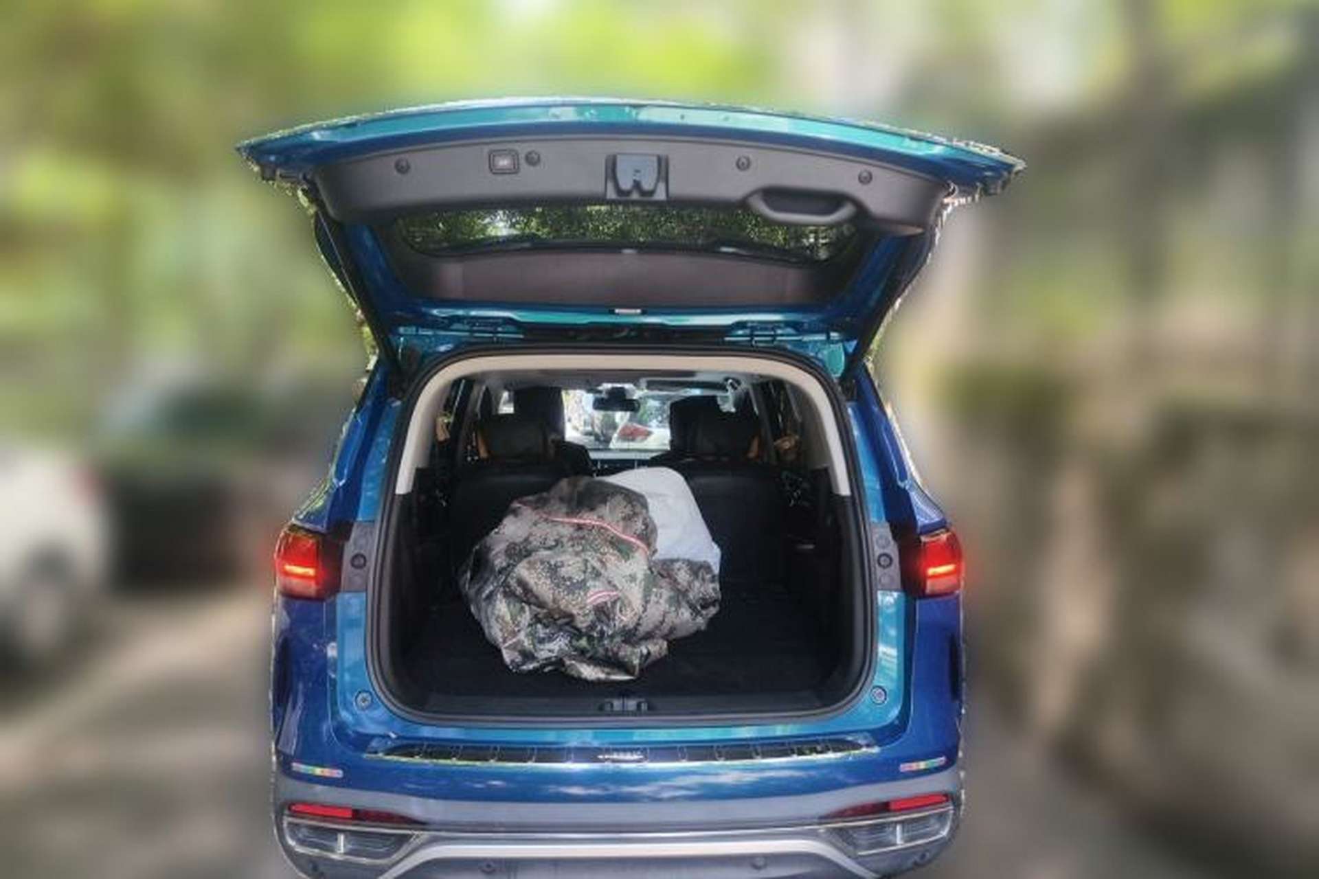 Used CHANGAN OSHAN COS1 2020 GT 2.0T Automatic Fashionable Smart Connectivity 7-Seater Trunk