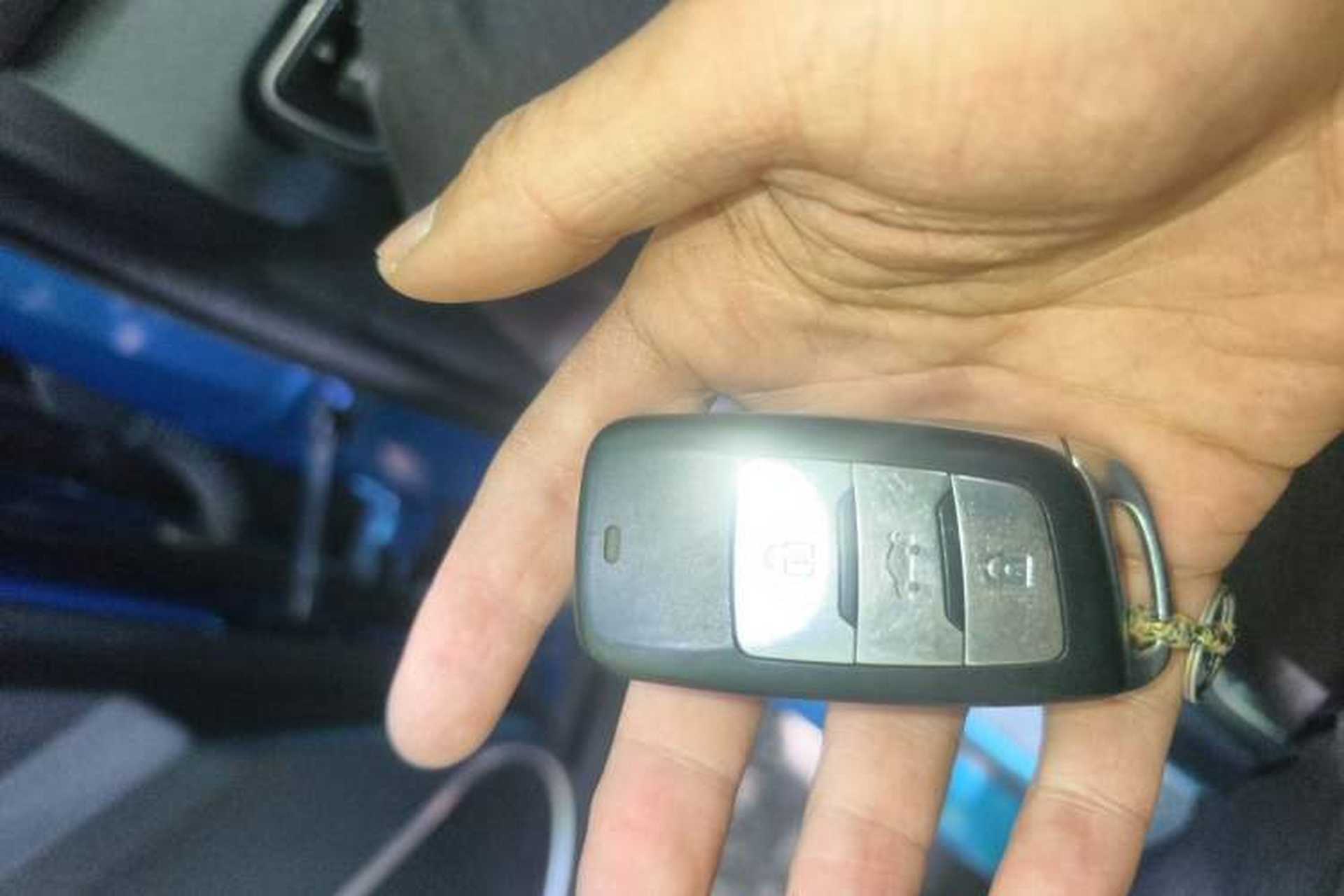 Used CHANGAN OSHAN COS1 2020 GT 2.0T Automatic Fashionable Smart Connectivity 7-Seater Vehicle Key