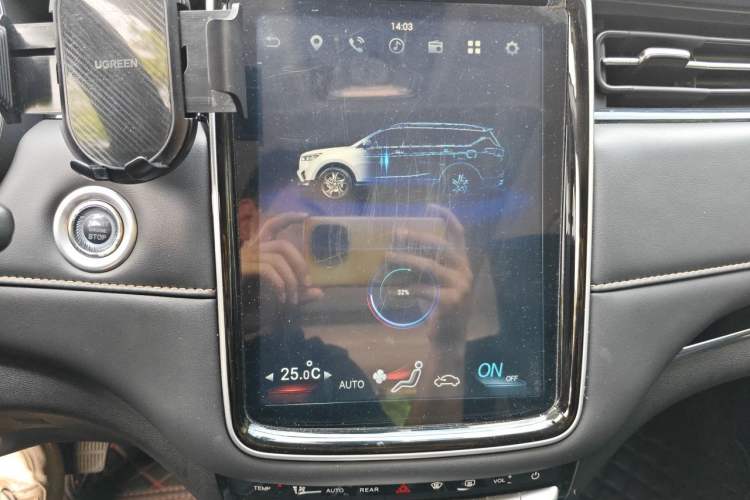 Used CHANGAN OSHAN COS1 2020 1.5T Automatic YueShang Model 7 Seats Audio And AC Panel