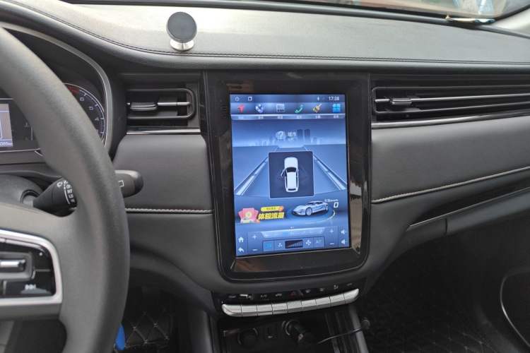 Used CHANGAN OSHAN COS1 2020 1.5T Manual Fashion Edition 7-Seater Audio And AC Panel