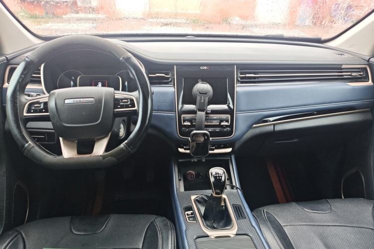 Used CHANGAN OSHAN COS1 2020 1.5T Manual Fashion Edition 6 Seats Center Console