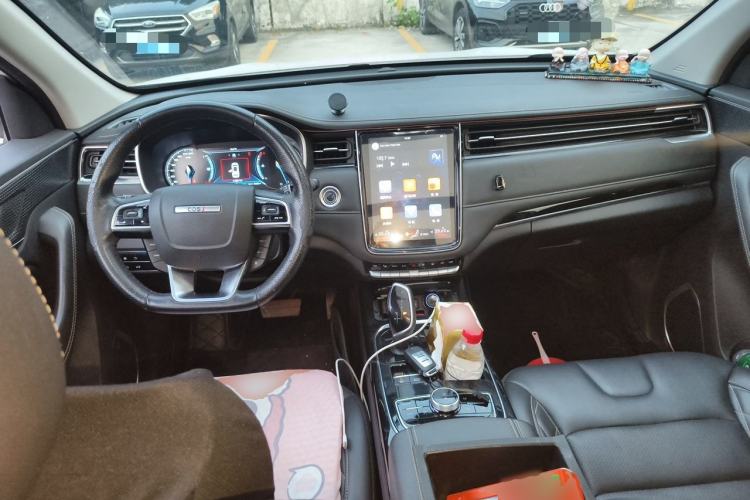 Used CHANGAN OSHAN COS1 2020 GT 2.0T Automatic Fashionable Smart Connectivity 7-Seater Center Console