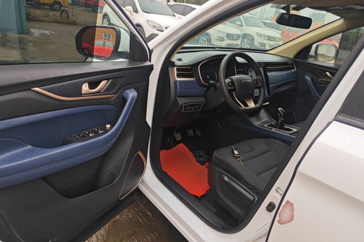 Used CHANGAN OSHAN COS1 2020 1.5T Manual Fashion Edition 6 Seats Driver Seat