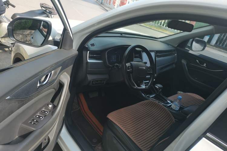 Used CHANGAN OSHAN COS1 2020 1.5T Automatic YueShang Model 5 Seats Driver Seat